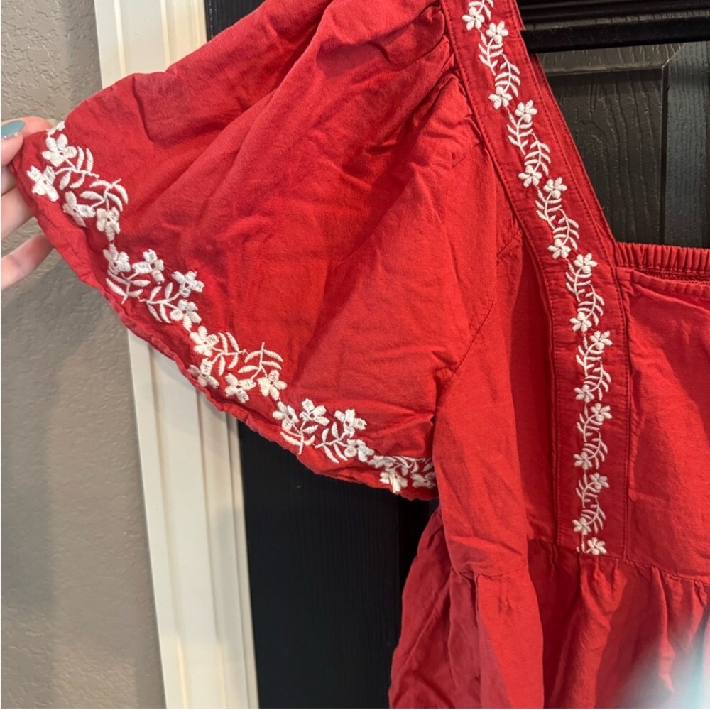Old Navy Womens Off the Shoulder Blouse Size XL Red White Coquette Cropped - Picture 4 of 4